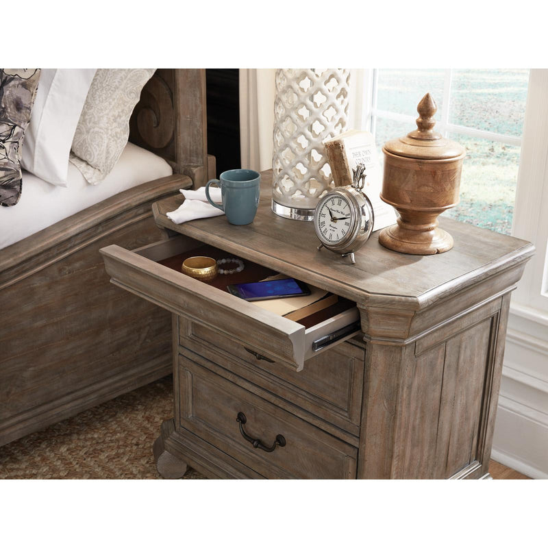 Magnussen Tinley Park 3-Drawer Nightstand B4646-01 IMAGE 4