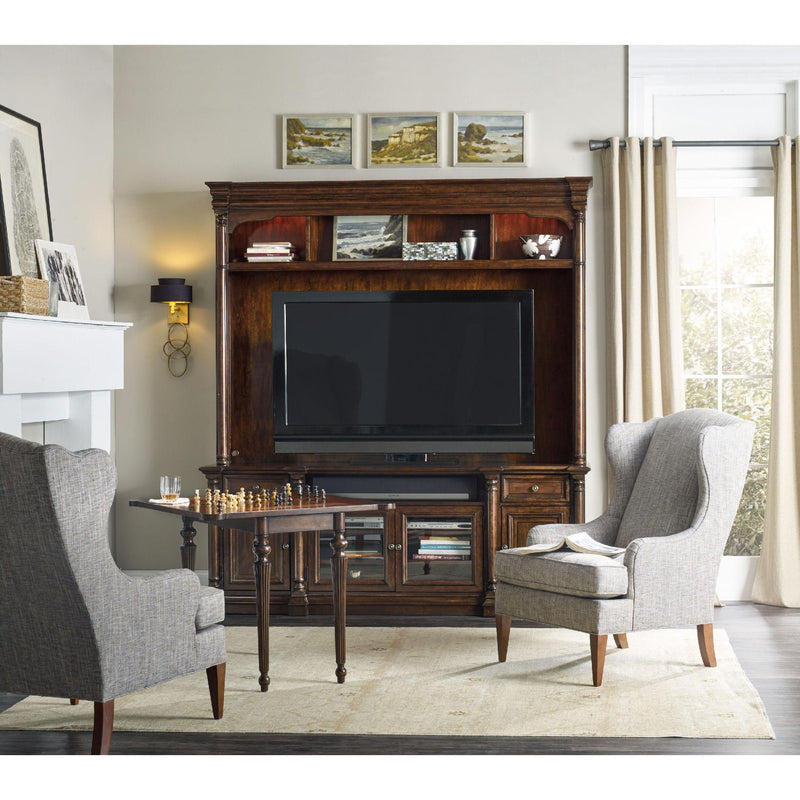 Hooker Furniture 5381-55484 Leesburg Entertainment Console IMAGE 3