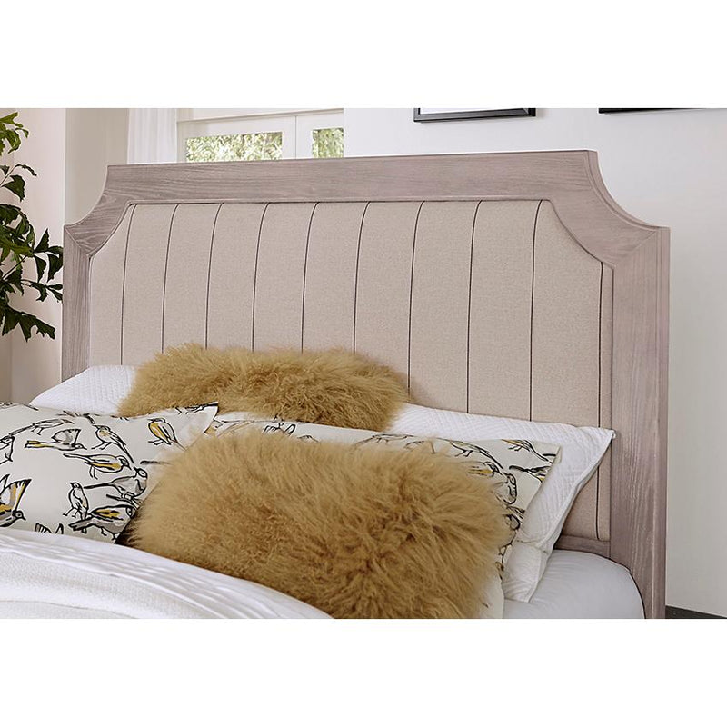 Vaughan-Bassett Bungalow Queen Upholstered Panel Bed 741-551/741-855/741-922 IMAGE 4