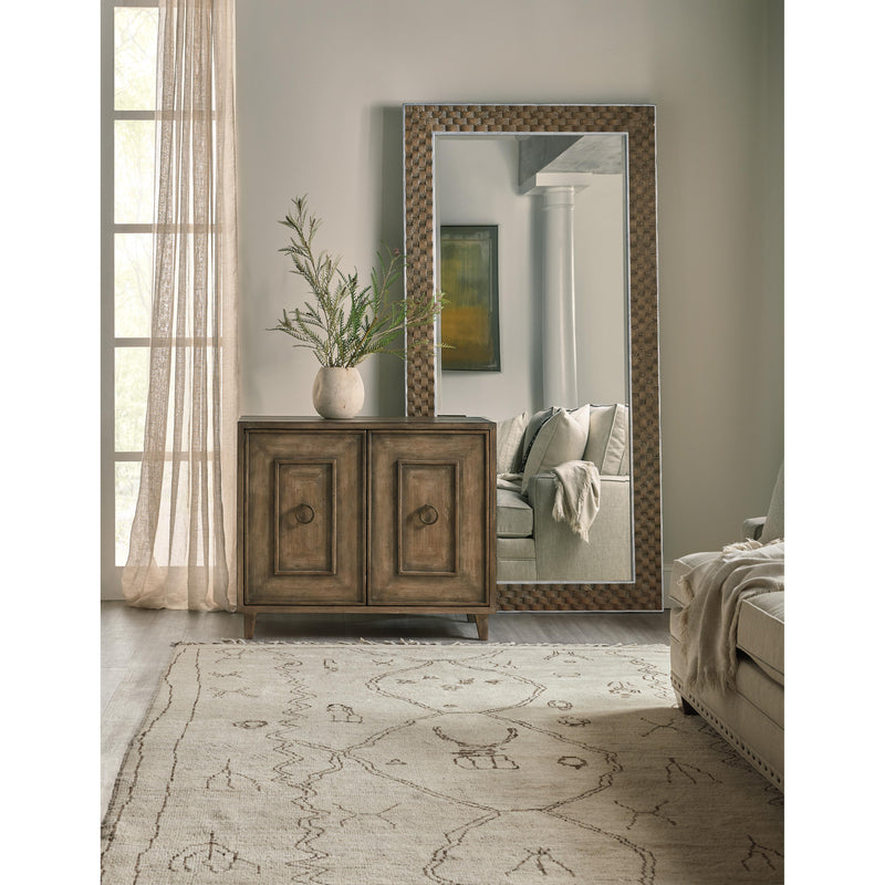 Hooker Furniture 6015-50004-89 Sundance Floor Mirror IMAGE 3