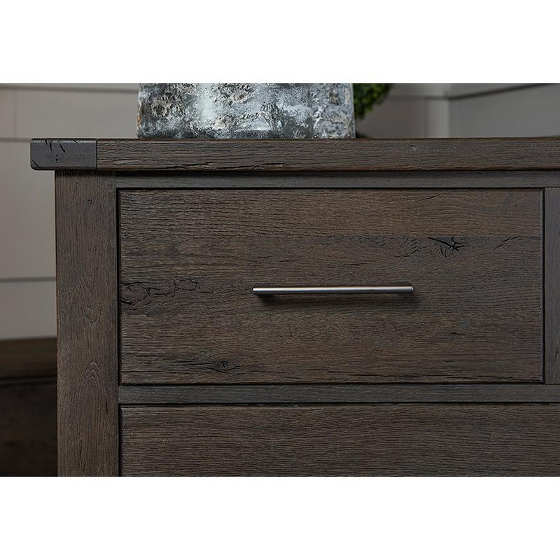 Vaughan-Bassett Dovetail 8-Drawer Dresser 750-002 IMAGE 2