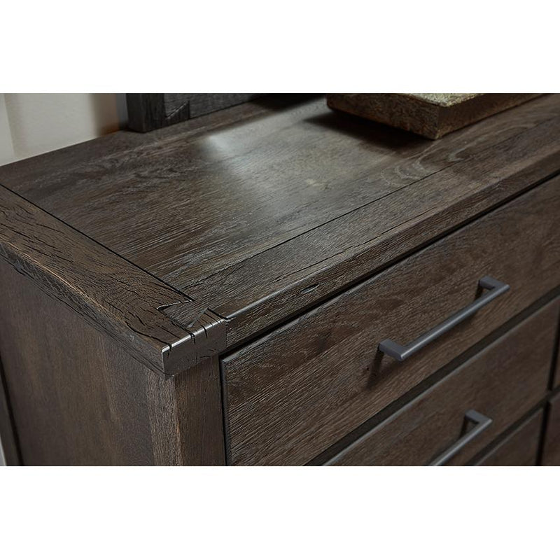 Vaughan-Bassett Dovetail 8-Drawer Dresser 750-002 IMAGE 3