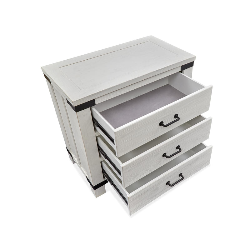 Magnussen Harper Springs 3-Drawer Chest B5321-08 IMAGE 4