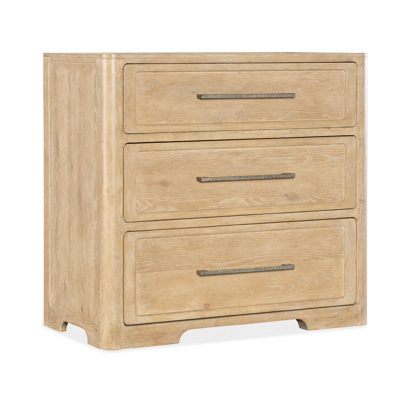 Hooker Furniture 6950-90015-80 Retreat Three-Drawer Nightstand IMAGE 1