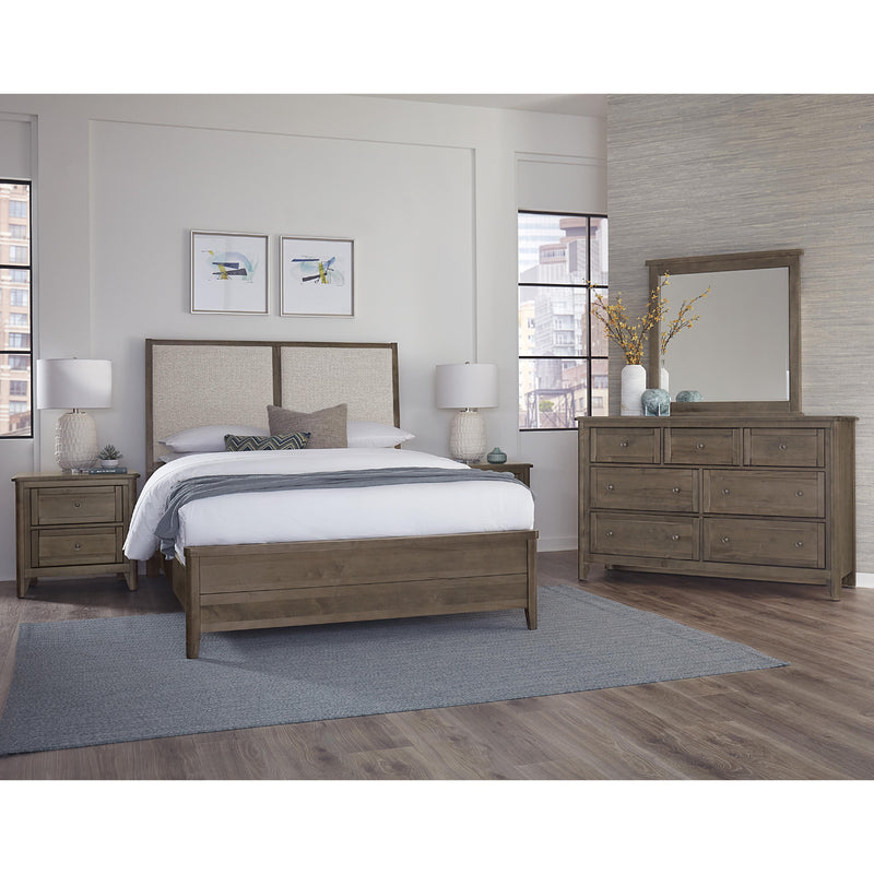 Vaughan-Bassett Woodbridge 820 King Upholstered Bed with Grey Fabric - Dark Cashmere IMAGE 3