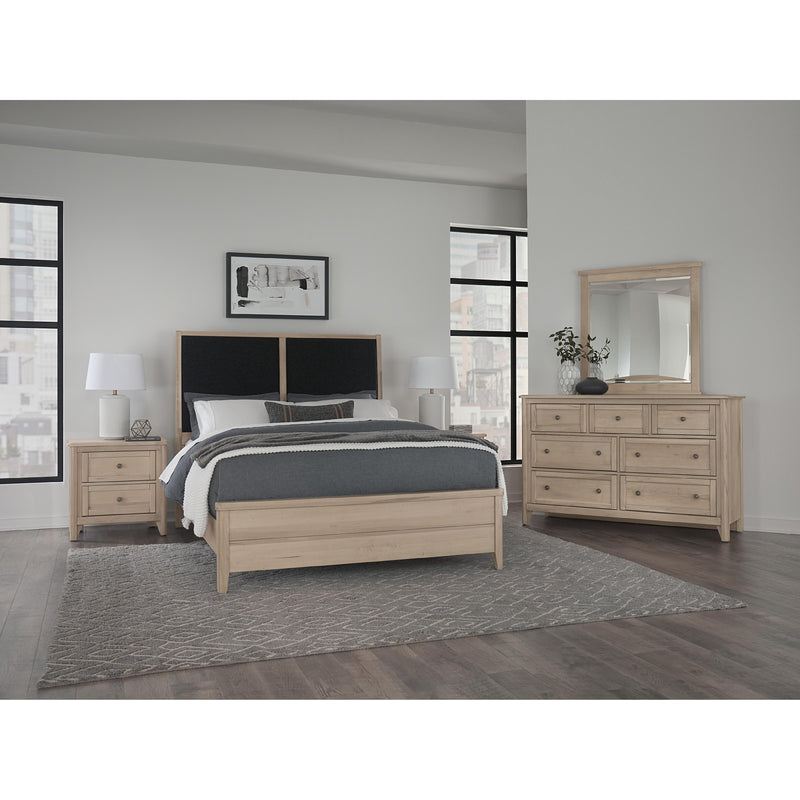 Vaughan-Bassett Woodbridge 822 King Upholstered Bed with Black Fabric - Clear Maple IMAGE 2