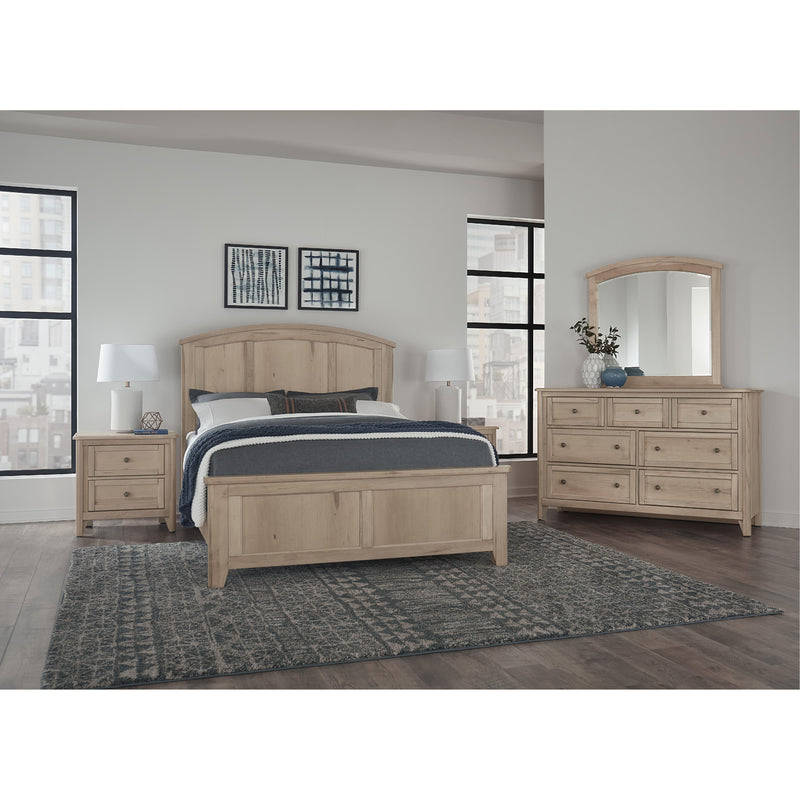 Vaughan-Bassett Woodbridge 822 Queen Arch Bed - Clear Maple IMAGE 3