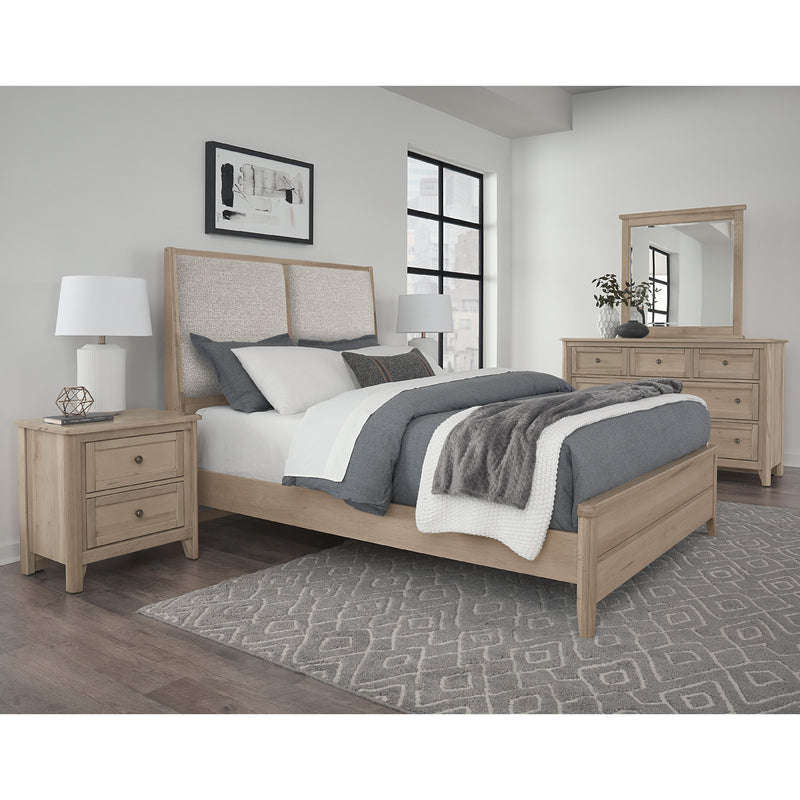 Vaughan-Bassett Woodbridge 822 Queen Upholstered Bed with Grey Fabric - Clear Maple IMAGE 2