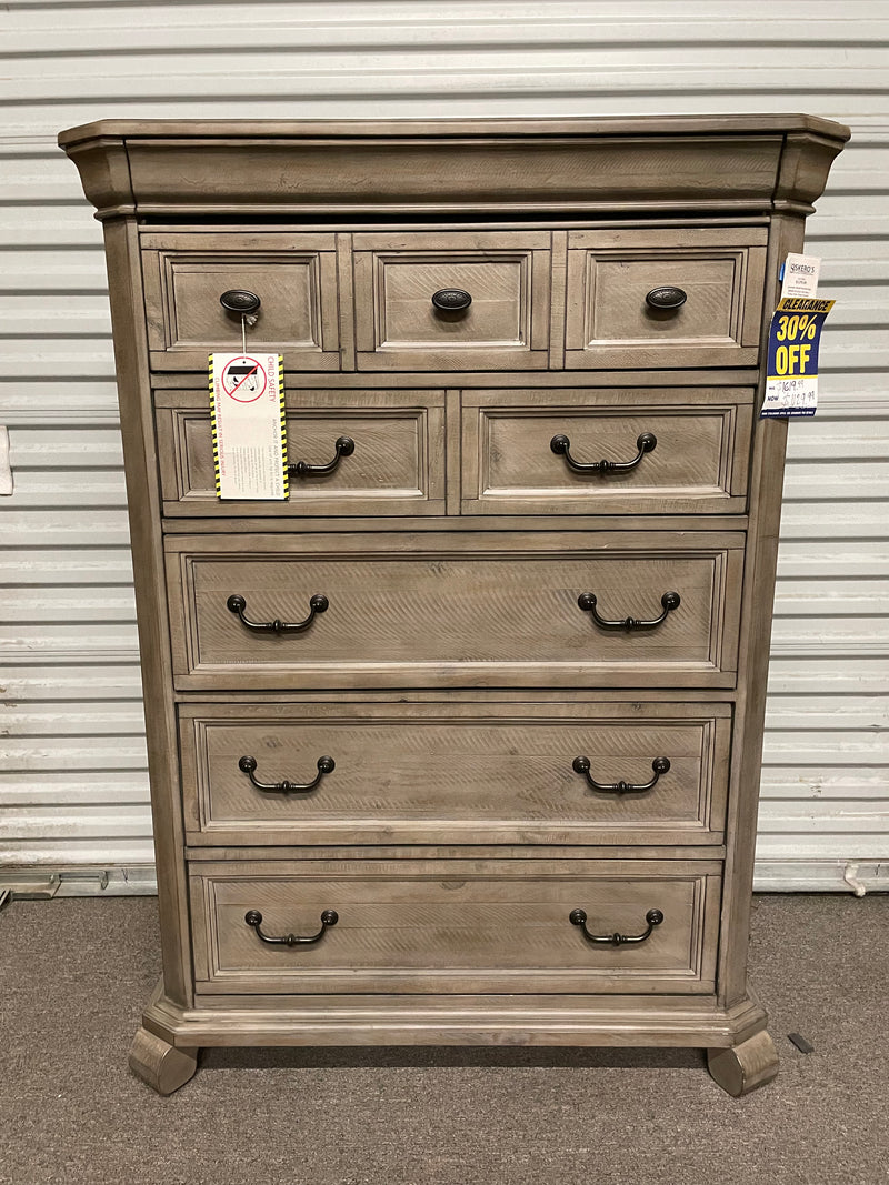 Tinley Park Chest Drawers in Dove Tail Grey by Magnussen (CLEARANCE)