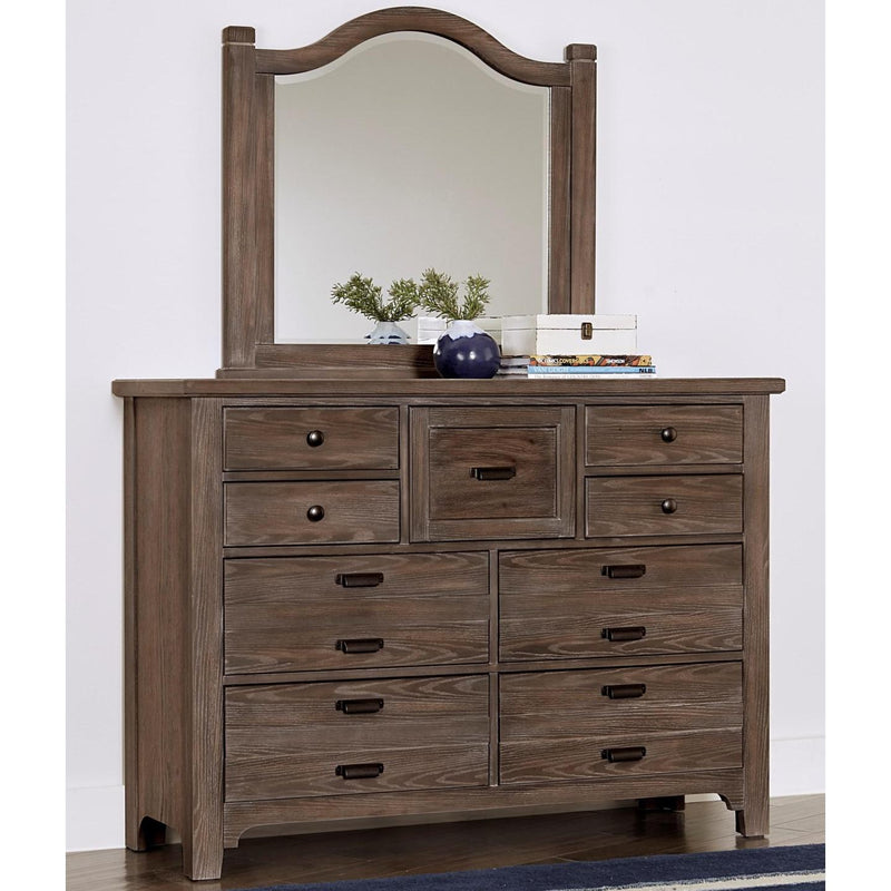 Vaughan-Bassett Bungalow 9-Drawer Dresser 740-002 IMAGE 3